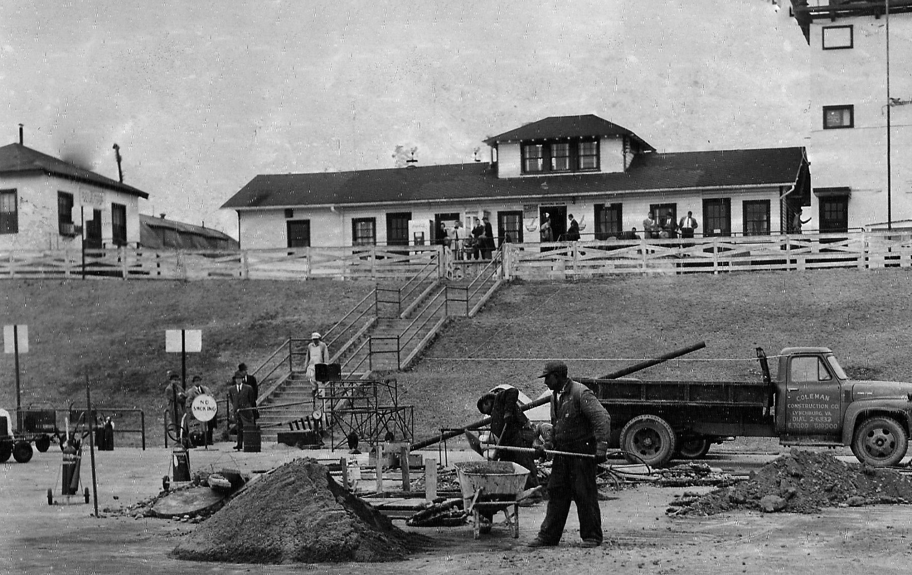 1959-01-31 Workmen
